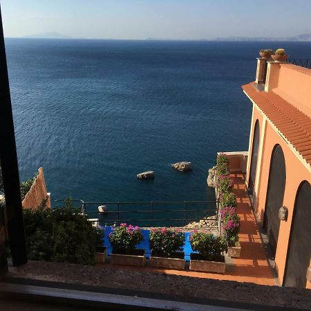 L'Angolino Di Lulu Vico Equense Eksteriør billede